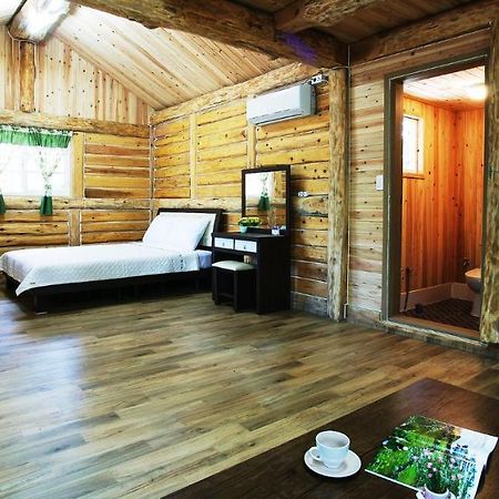 Jeju Joa Log Pension Seogwipo Eksteriør billede
